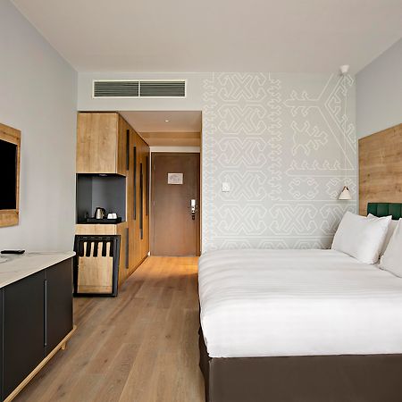 美憬阁水疗度假村-塞拉耶佛塔尔琴森林 Tarcin 外观 照片 A room at the hotel