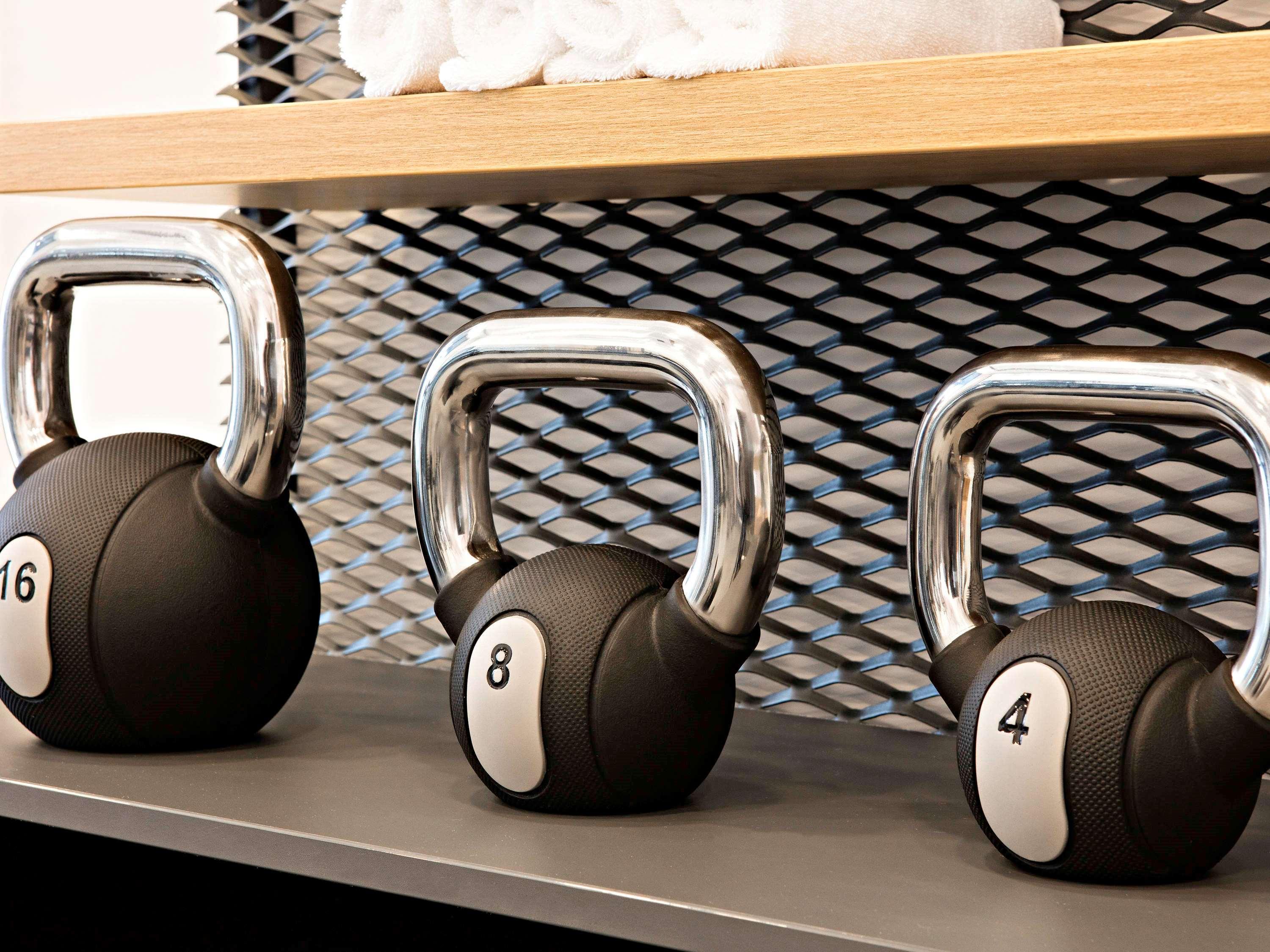 美憬阁水疗度假村-塞拉耶佛塔尔琴森林 Tarcin 外观 照片 A set of kettlebells